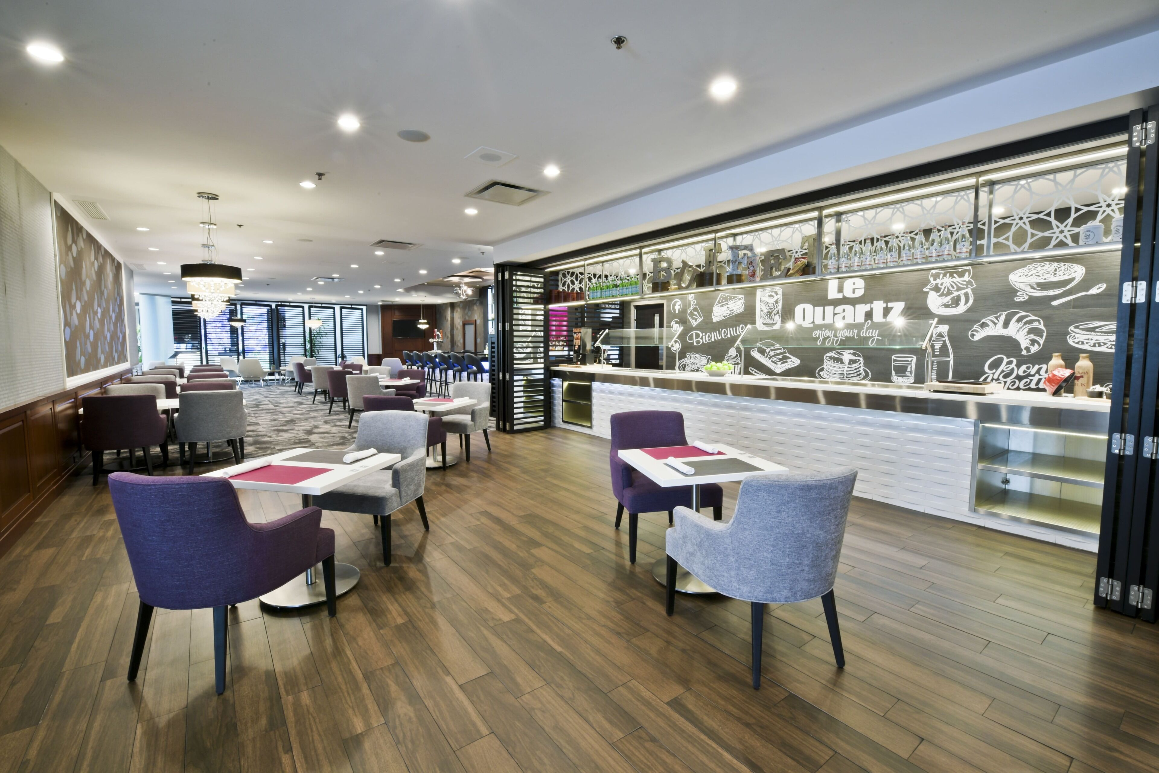 Breakfast, lunch, dinner served; local and international cuisine 