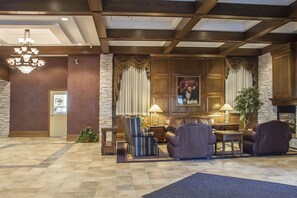 Lobby - Comfort Inn Lundys Lane (Niagara Falls)
