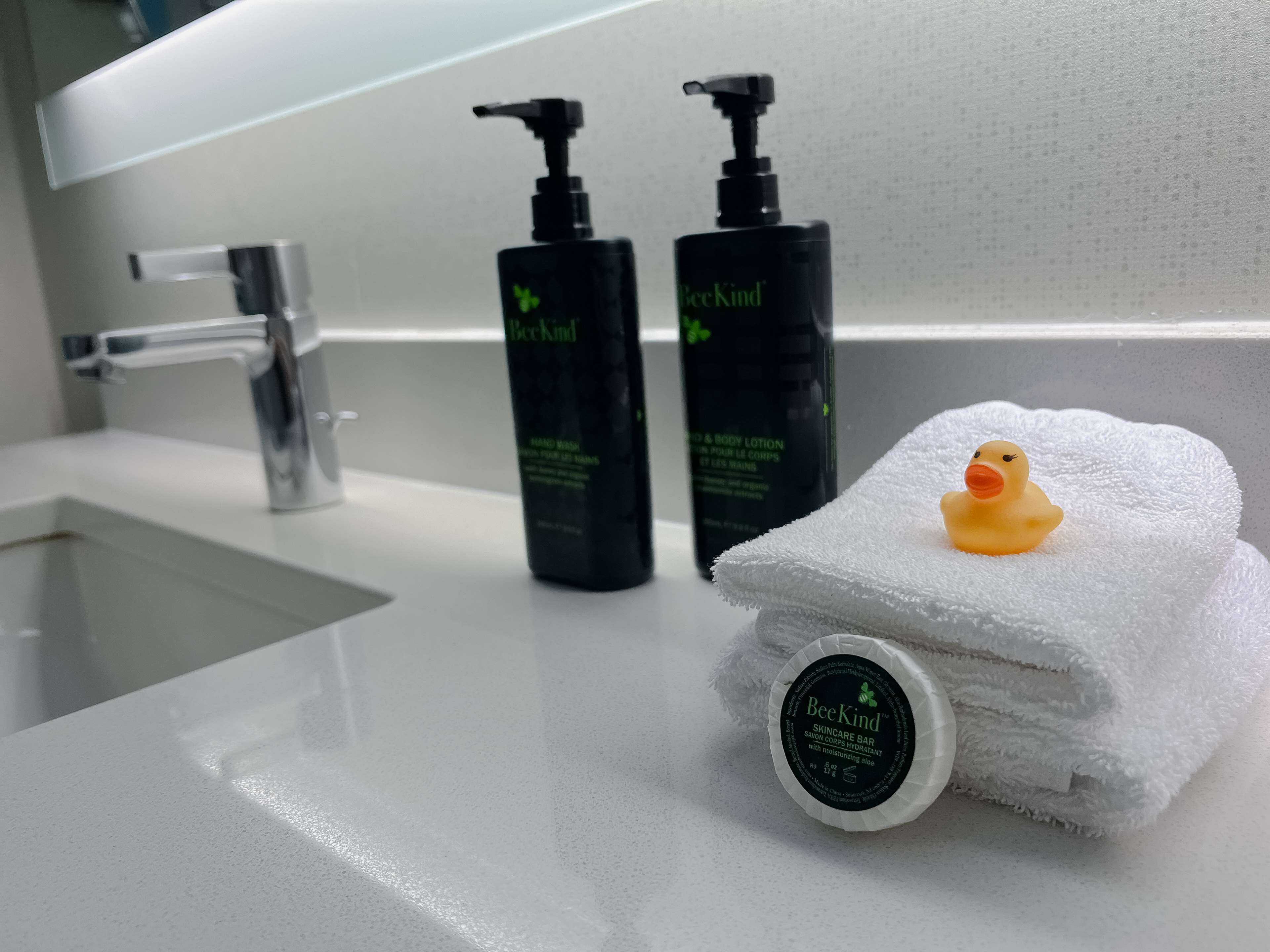 combined shower/bathtub, free toiletries, hair dryer, towels