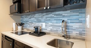 Superior Suite, 1 King Bed with Sofa bed | Private kitchen - Prestige Oceanview Hotel Prince Rupert (Prince Rupert)