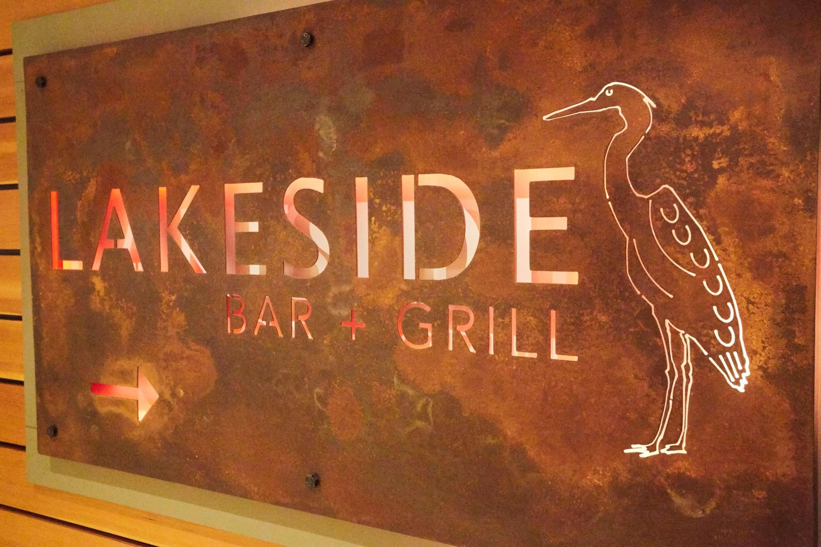 breakfast, lunch and dinner served