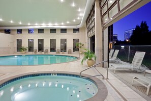 Baignoire à remous intérieure