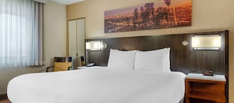Best Western Royal Palace Inn & Suites