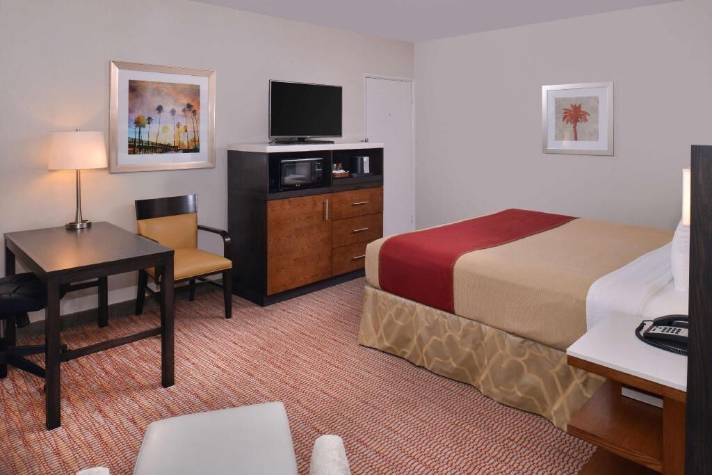 Pillow-top beds, in-room safe, desk, laptop workspace