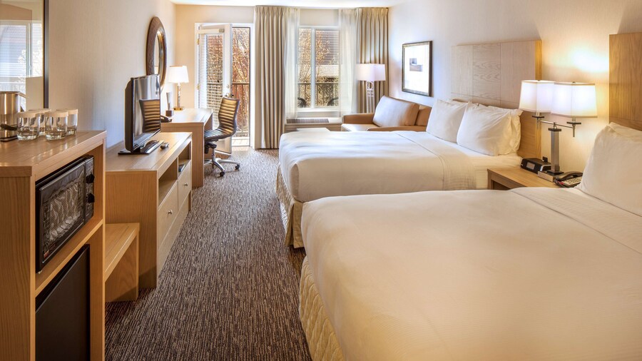 DoubleTree by Hilton Portland - Tigard