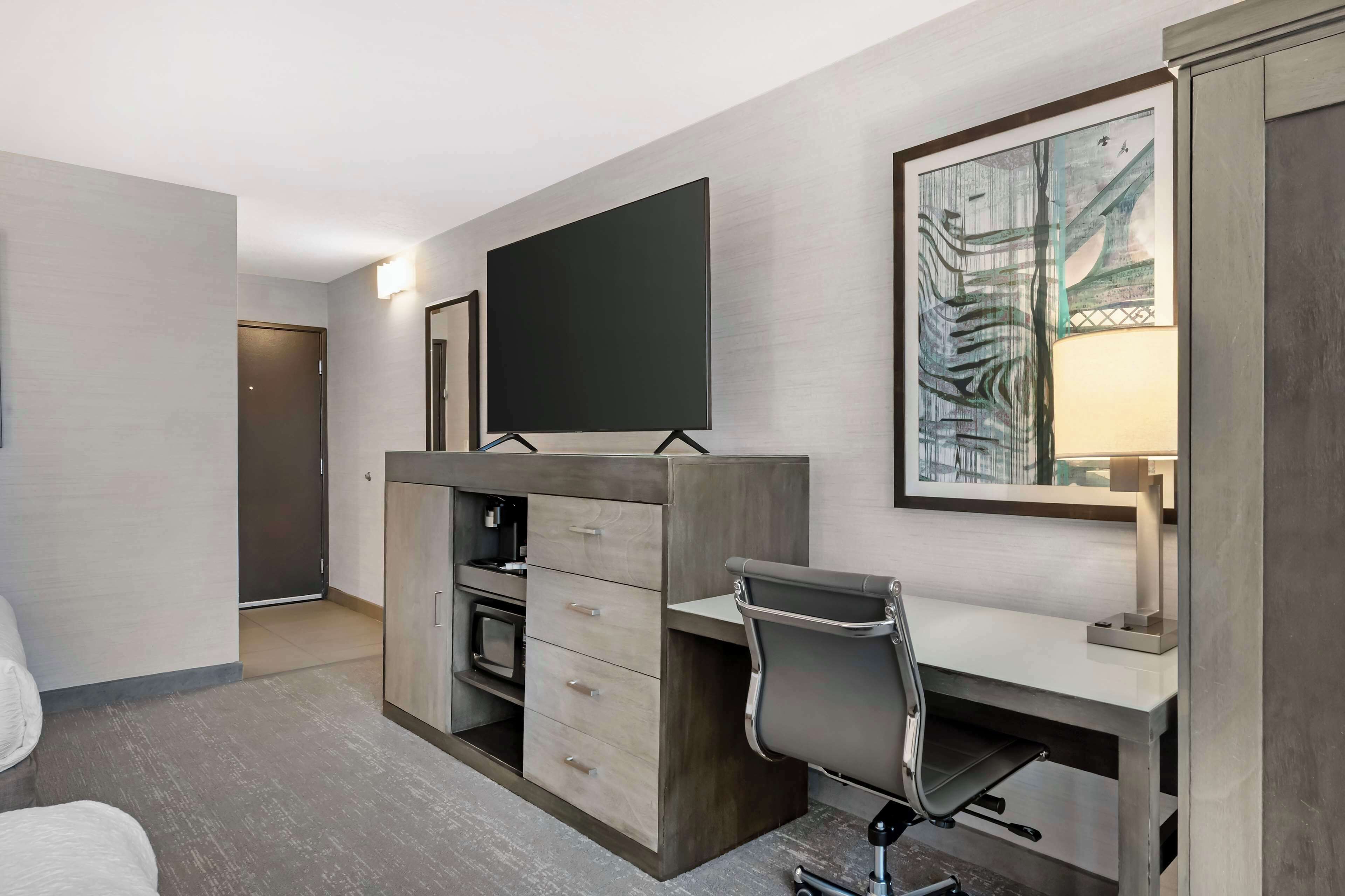 In-room safe, desk, laptop workspace, iron/ironing board