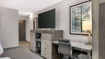 In-room safe, desk, laptop workspace, iron/ironing board