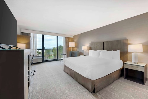 Best Western Plus Agate Beach Inn