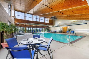 Una piscina techada