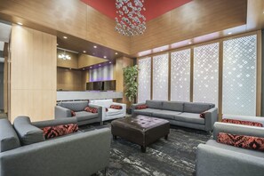 Lobby - Best Western Plus Vancouver Airport Hotel (Vancouver)