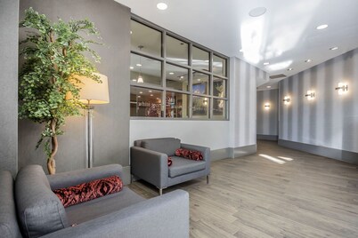 Best Western Plus Vancouver Airport Hotel