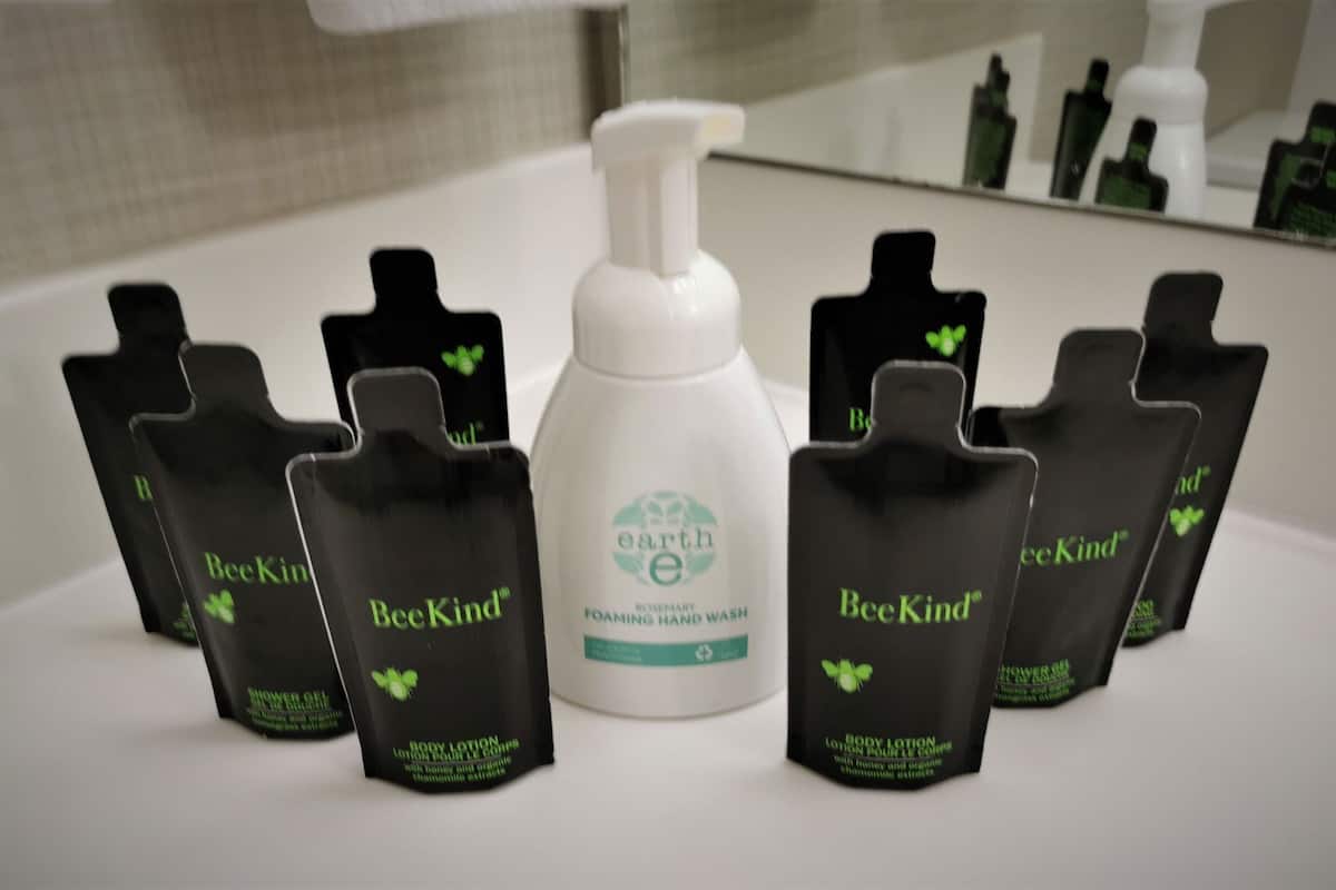 Bathroom amenities