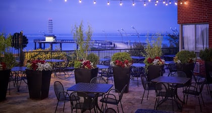 Waterfront Hotel Downtown Burlington