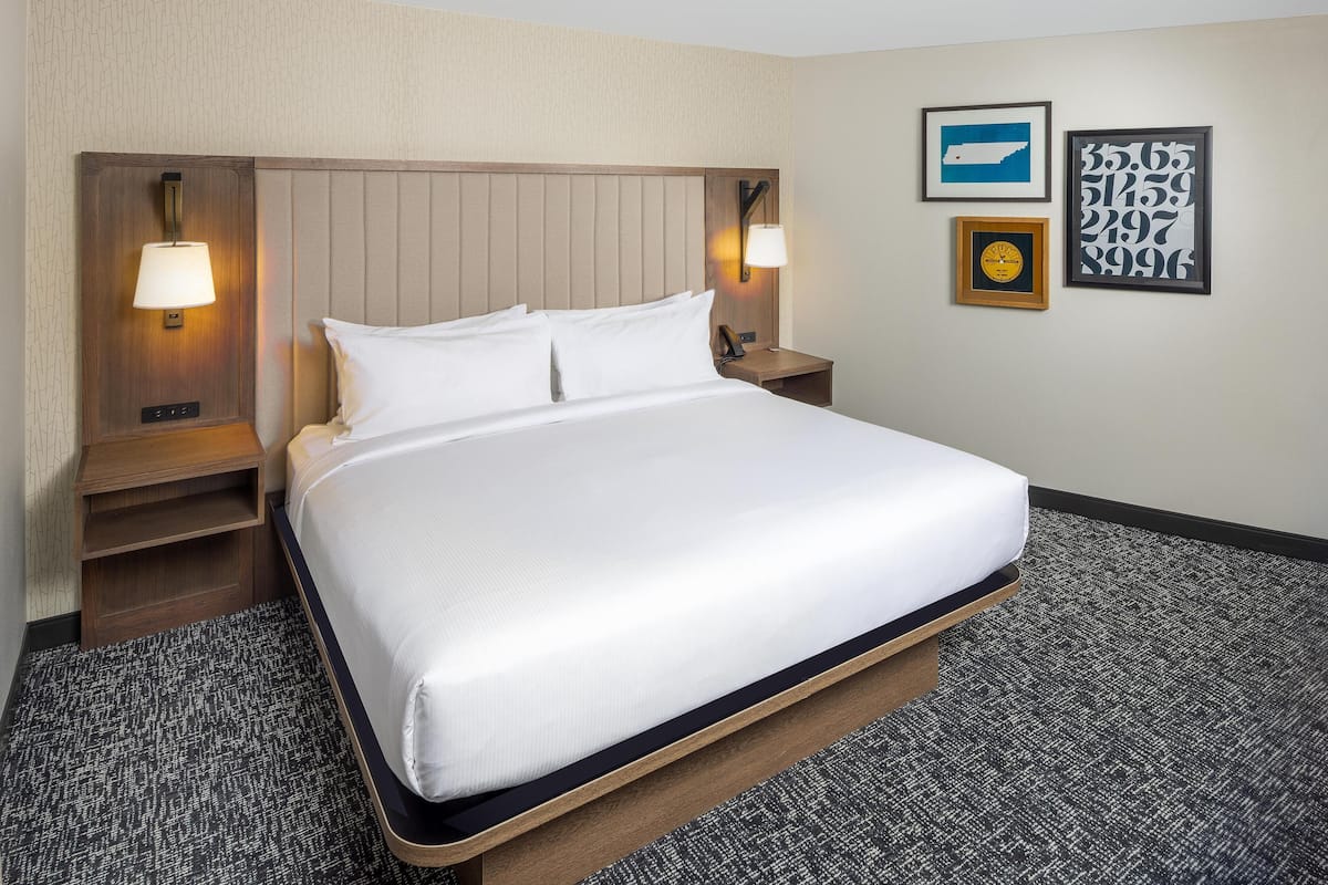 Habitación Deluxe, 1 cama King size, para no fumadores | Ropa de cama de alta calidad y camas con pillow-top