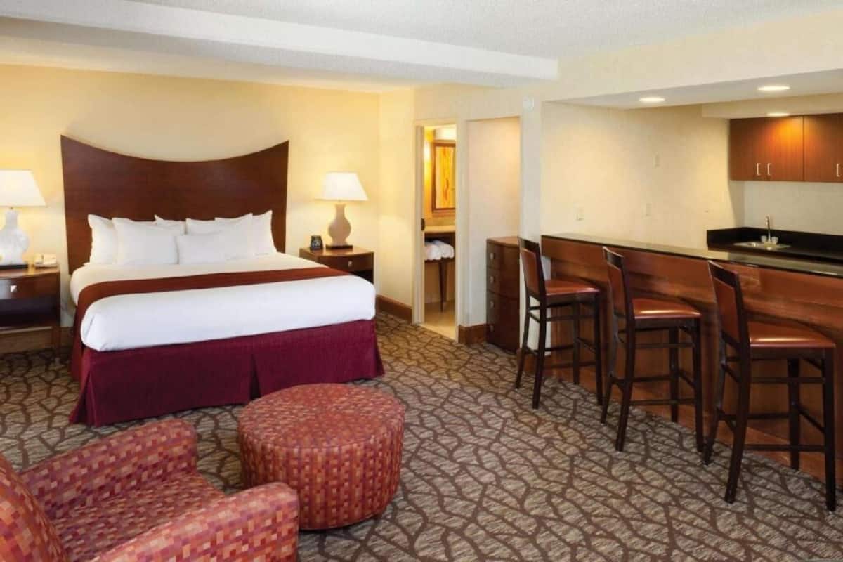 Premium bedding, pillow-top beds, in-room safe, desk