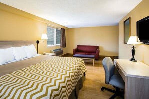 Room - Travelodge by Wyndham Tacoma Near McChord AFB (Tacoma)