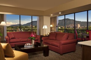 Literie hypoallergénique, coffre-fort, bureau