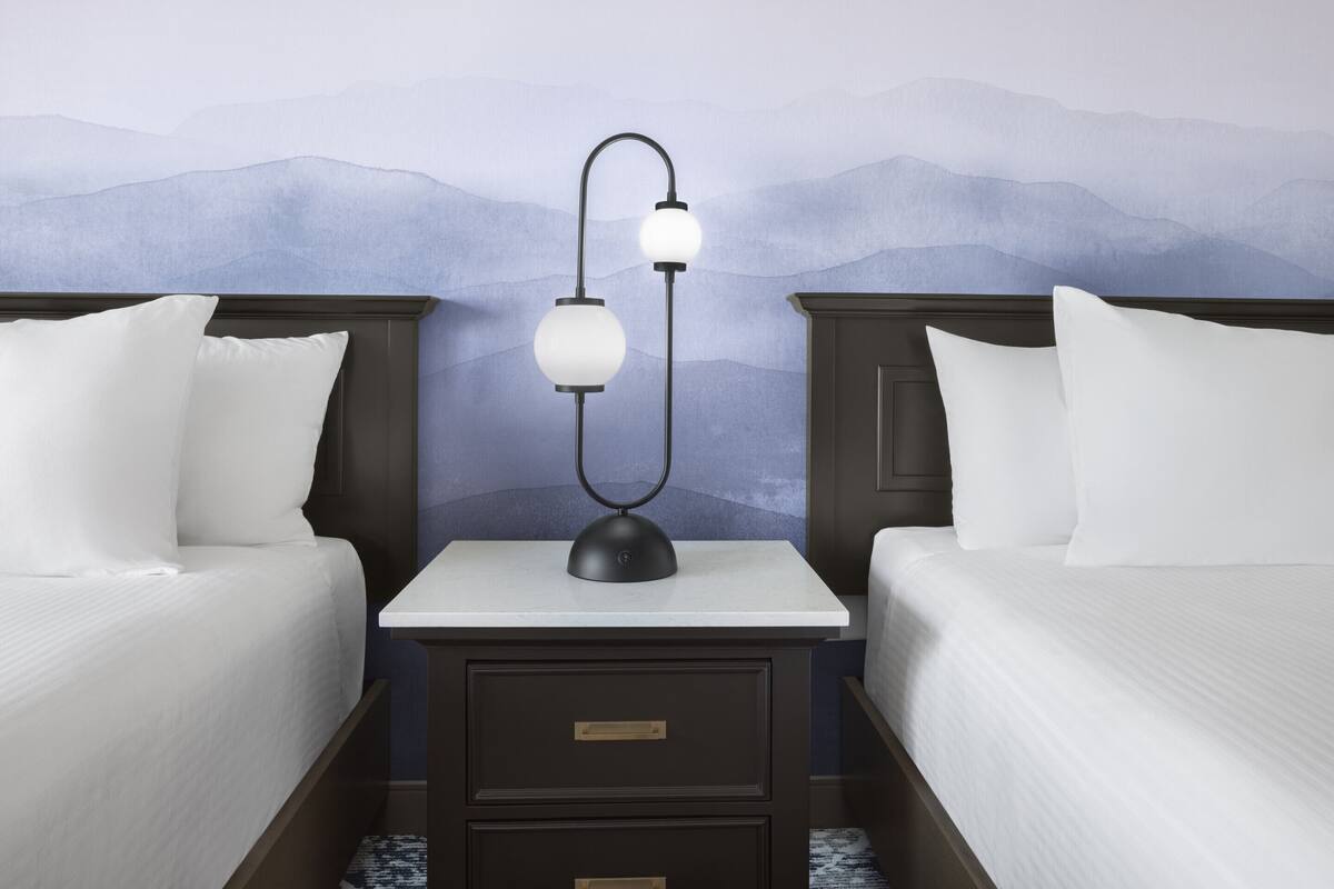 premium bedding, in-room safe, laptop workspace, blackout curtains