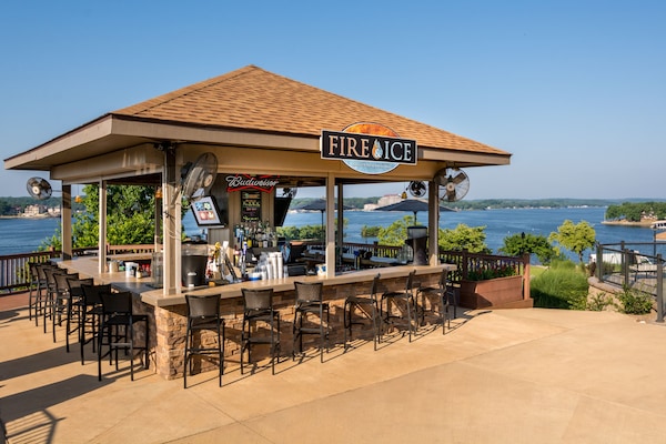 Poolside bar