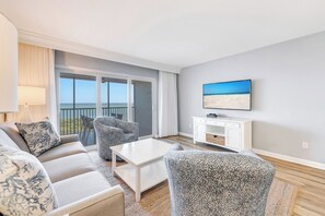 Three Bedroom Bayside Villas | Living area | 40-inch TV with cable channels