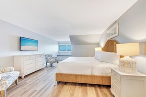 primera planta | Ropa de cama de alta calidad, caja fuerte, tabla de planchar con plancha
