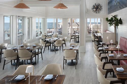 5 restaurants, lunch served