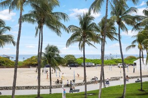 Deluxe Room, 1 King Bed, Ocean View (Self check-in) | Beach/ocean view - Starlite Hotel (Miami Beach)