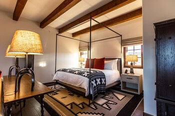 Egyptian cotton sheets, premium bedding, down comforters, pillowtop beds at Bishops Lodge Auberge Resorts Collection