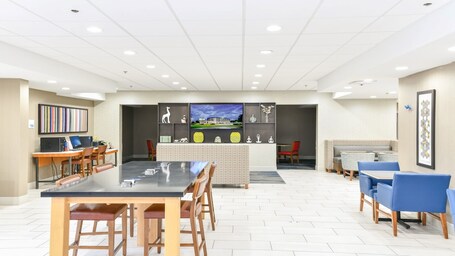 Holiday Inn Express Pigeon Forge Near Dollywood, an IHG Hotel - Image 37