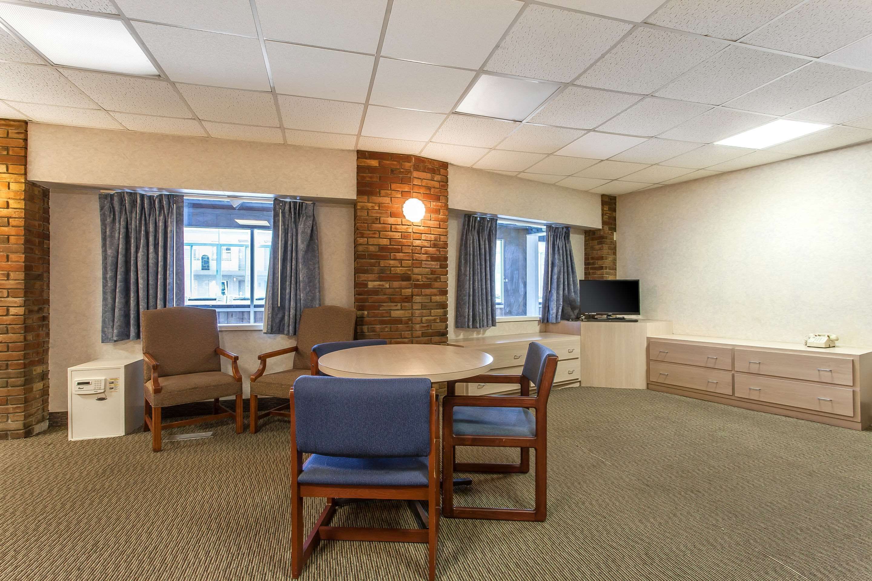 Caja de seguridad en la habitación, cunas, camas extra y wifi gratis 