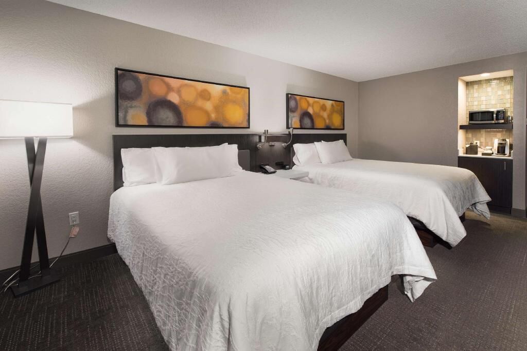 Hypo-allergenic bedding, in-room safe, desk, laptop workspace