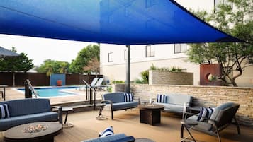 Outdoor pool, sun loungers