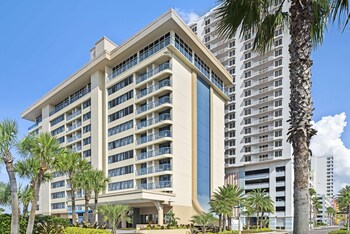 Hotel Exterior at Hilton Vacation Club Daytona Beach Regency