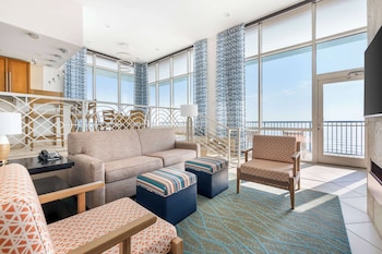 1 BEDROOM OCEAN VW KG PREMIER SUITE W/BALCONY | Private kitchen | Fridge, microwave, coffee/tea maker, cookware/dishes/utensils at Hilton Vacation Club Daytona Beach Regency