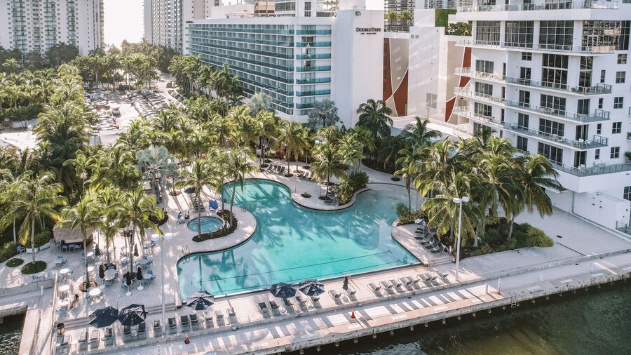 Doubletree Resort by Hilton Hollywood Beach