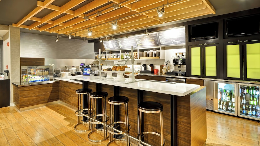 Courtyard by Marriott Jacksonville Airport