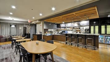 Se sirven desayunos y cenas