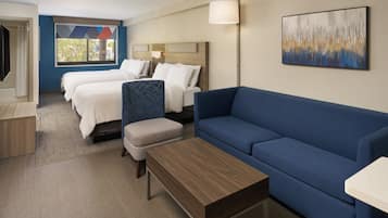 Suite, 2 Double Beds (Living Area)