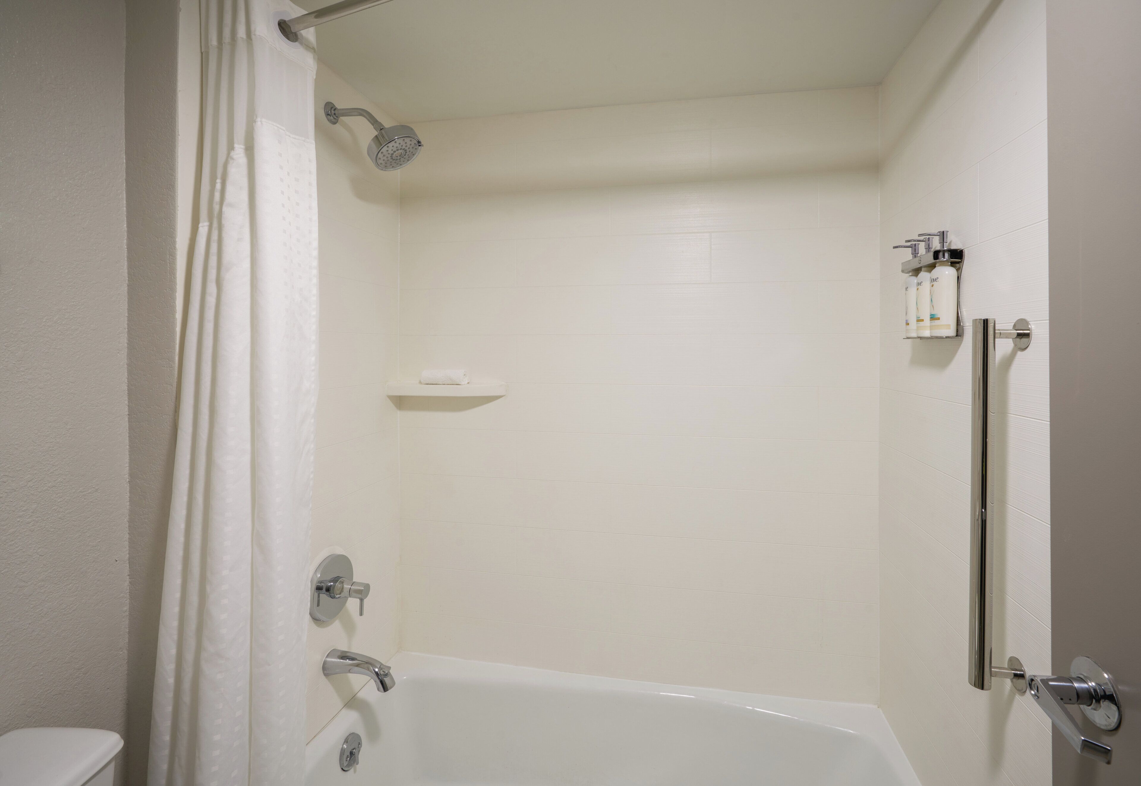 Photo - Holiday Inn Express Hotel & Suites Kendall East-Miami by IHG