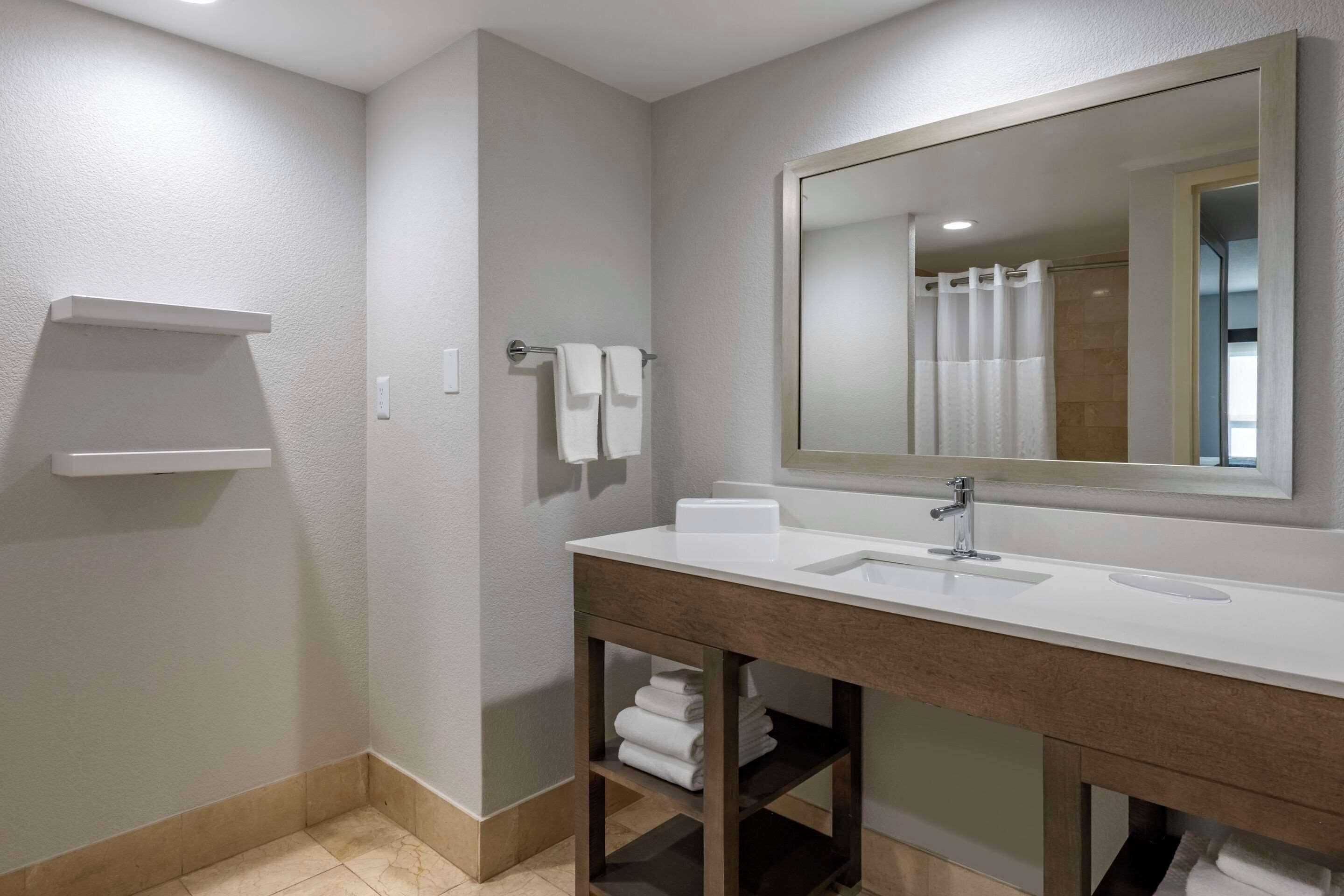 Photo - Rodeway Inn & Suites Downtown Brickell