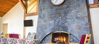 Econo Lodge Inn & Suites Colonie Center Mall