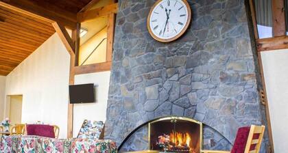 Econo Lodge Inn & Suites Colonie Center Mall