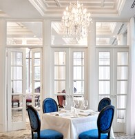 Breakfast, lunch, dinner served; Italian cuisine, garden views 