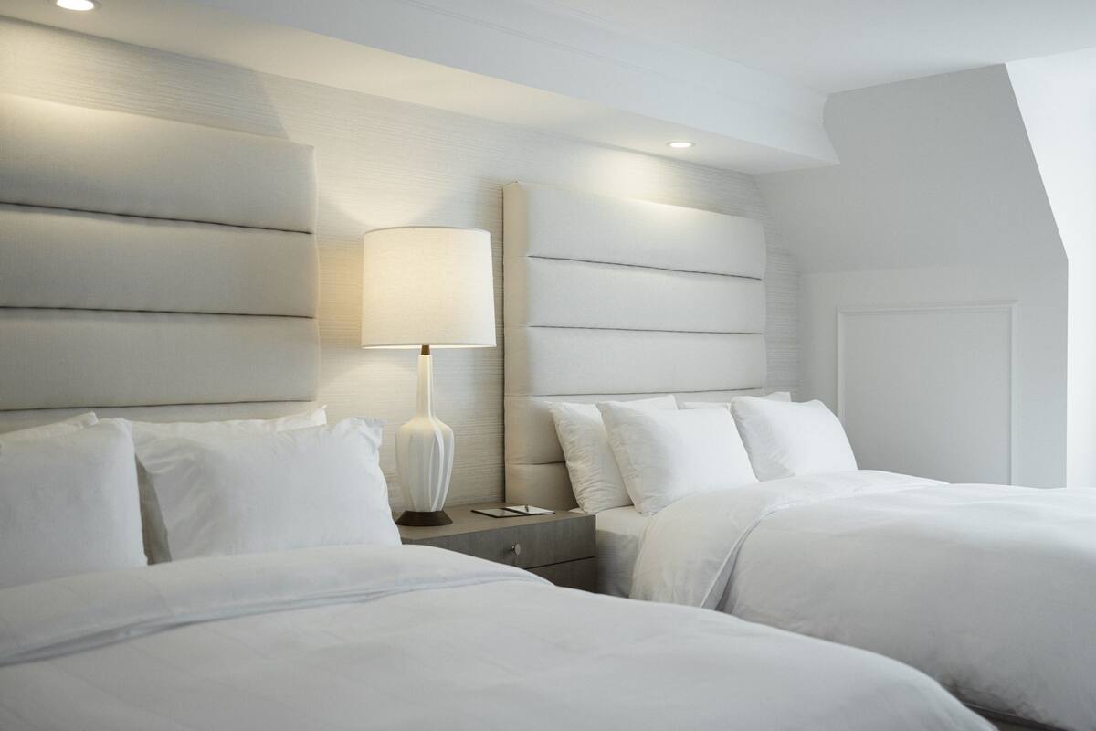 1 chambre, literie de qualité supérieure, couette en duvet d'oie