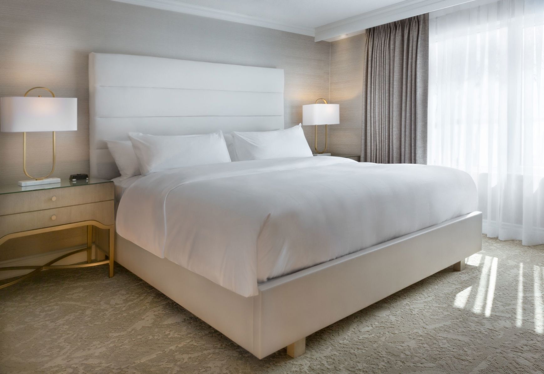 1 chambre, literie de qualité, couette en duvet
