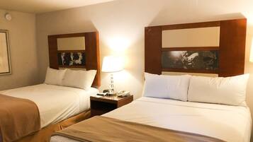 1 habitación, escritorio, tabla de planchar con plancha y wifi gratis