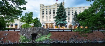 DoubleTree by Hilton Nashua
