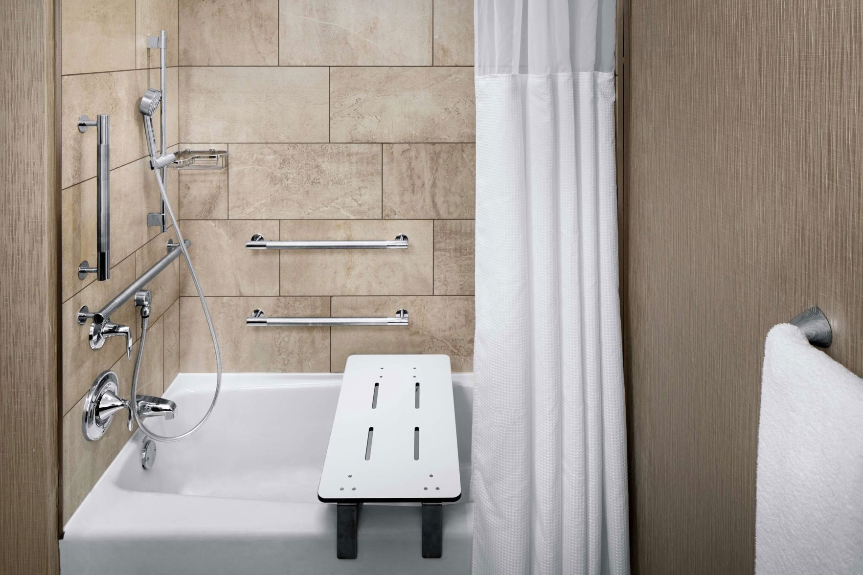 Baño | Tina con regadera y regadera con hidromasaje 