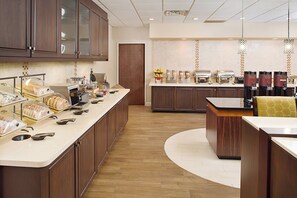 Free daily buffet breakfast - Residence Inn by Marriott White Plains Westchester County (White Plains)