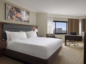 Suite, One King Bed, Non-Smoking | Premium bedding, in-room safe, desk, laptop workspace